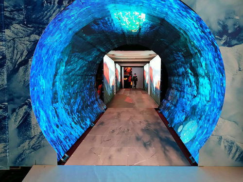 靈悅巧思 走進金晨視訊 LED 異形屏的鬼才視界